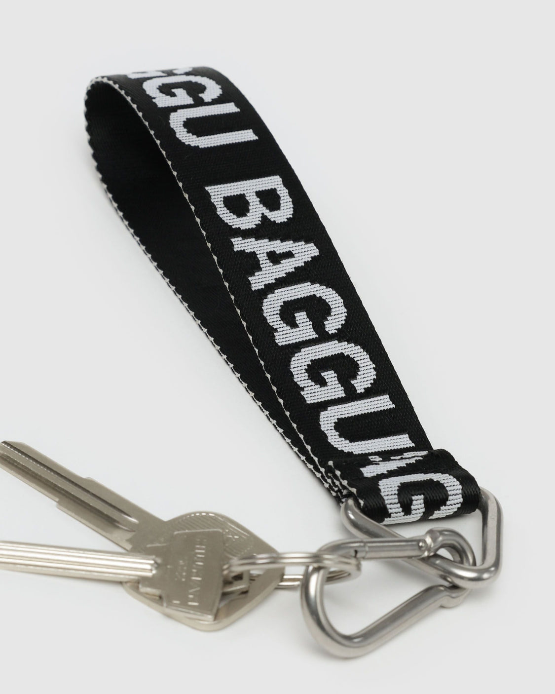 Logo Keychain - Black and White - Fresh Carry Detail