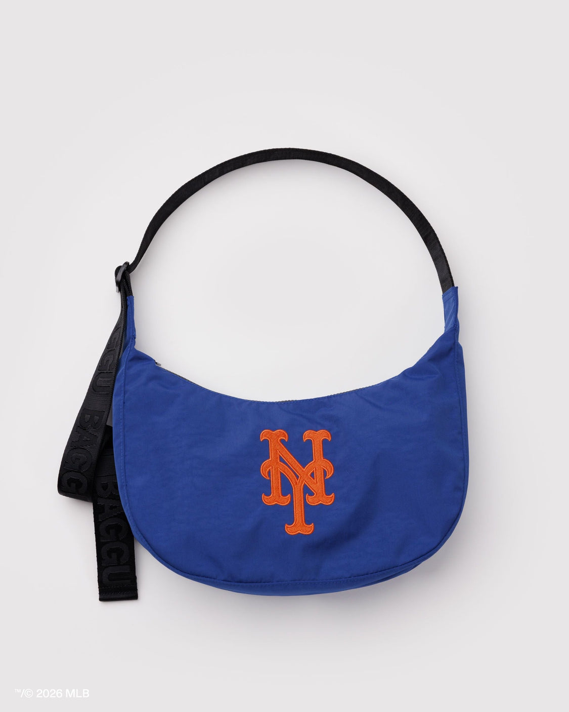 Medium Nylon Crescent Bag - New York Mets™ - Travel Street Tote